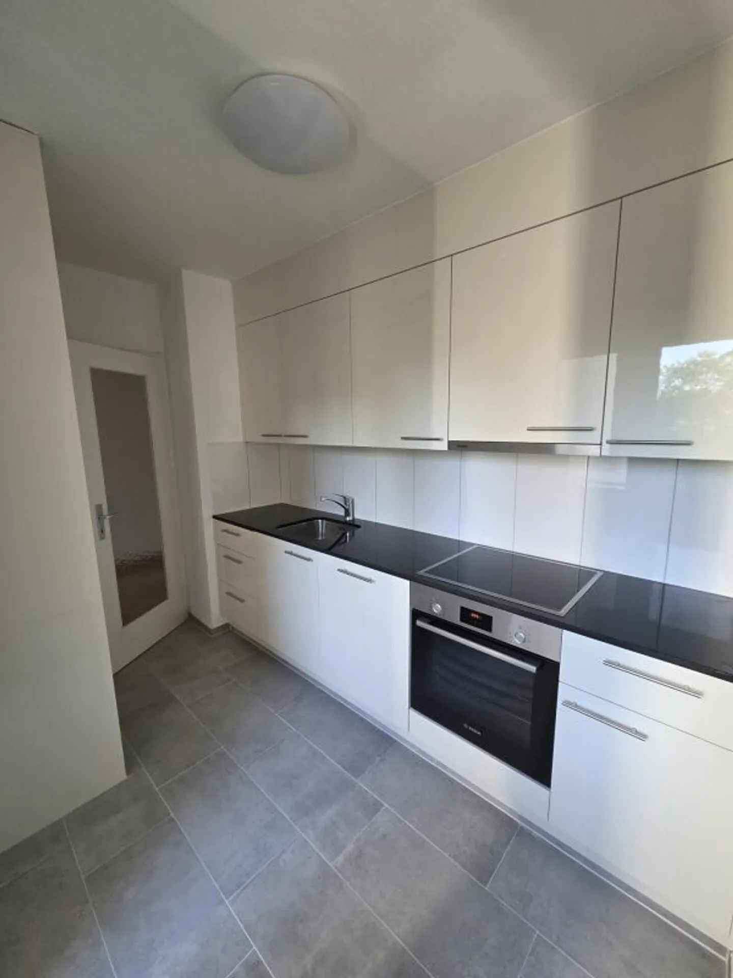 appartamento di 3,5 locali recentemente ristrutturato - Foto 5 di 15