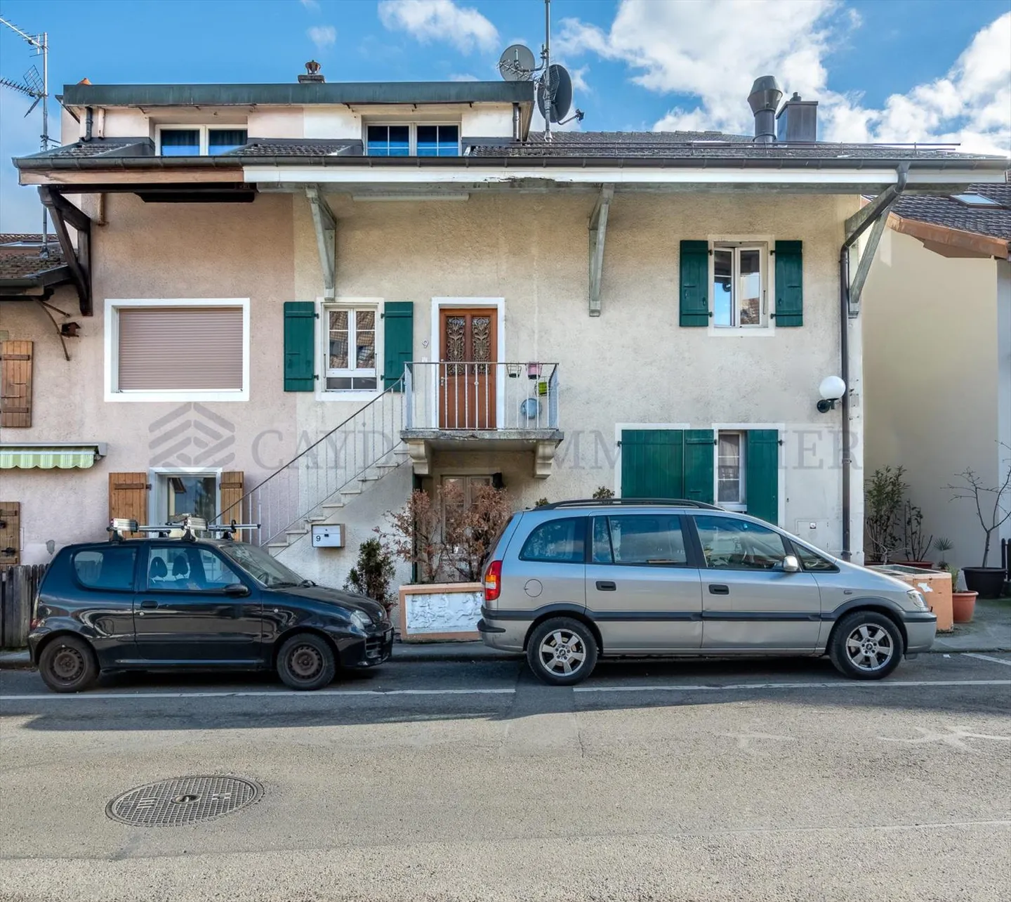 Kleines Mietshaus mit gemischter Nutzung - Foto 1 von 13