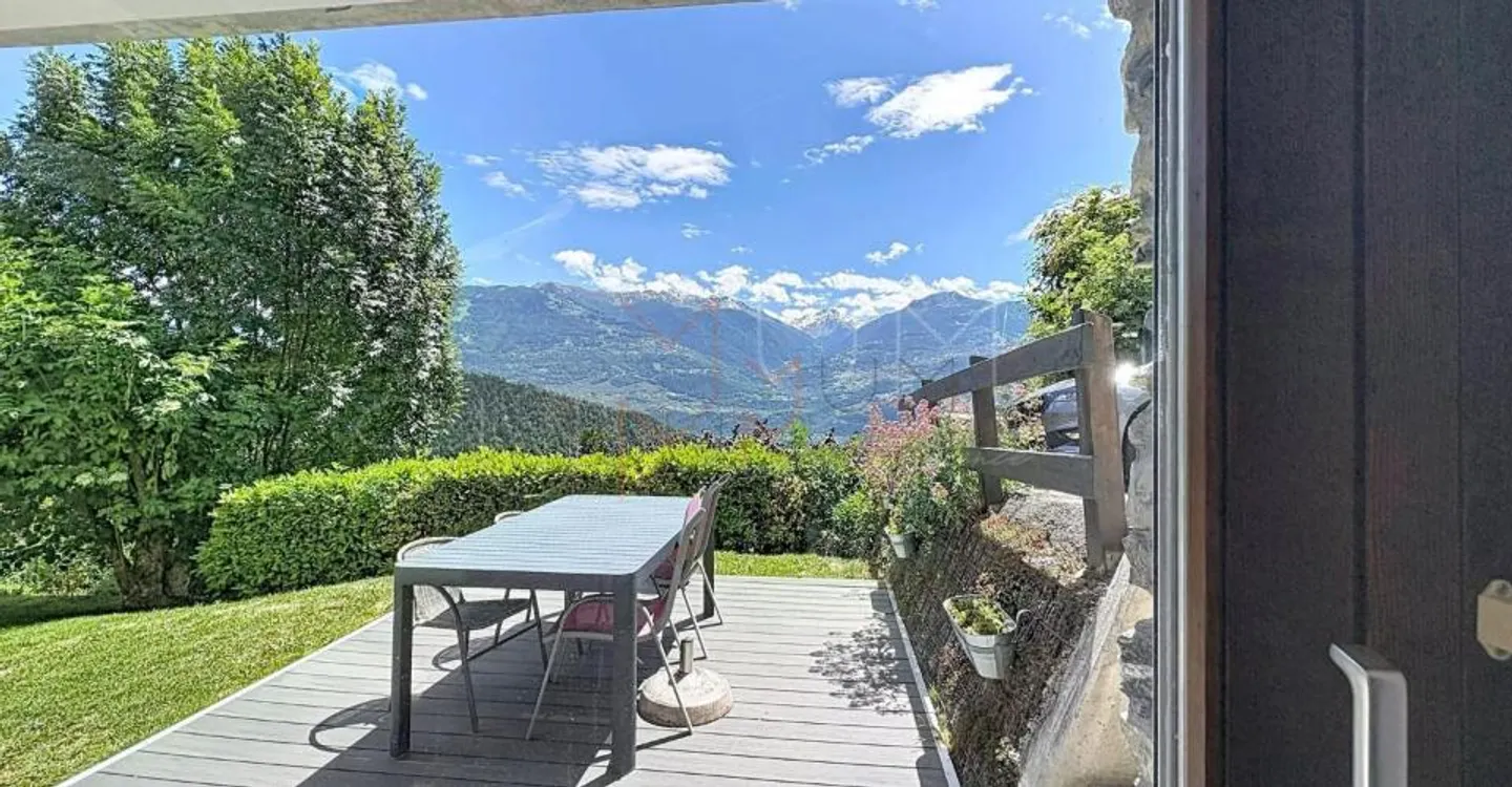Chalet rénové avec jardin - Photo 12 sur 12