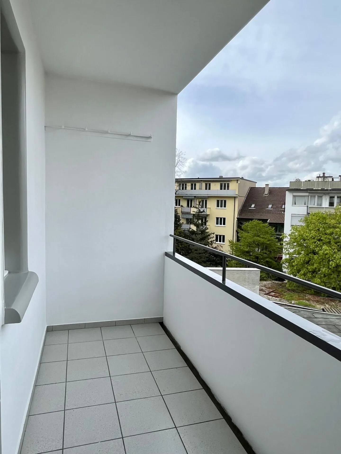 5-room apartment on the 2nd floor - no elevator / Hegenheimerstrasse - Photo 12 of 13