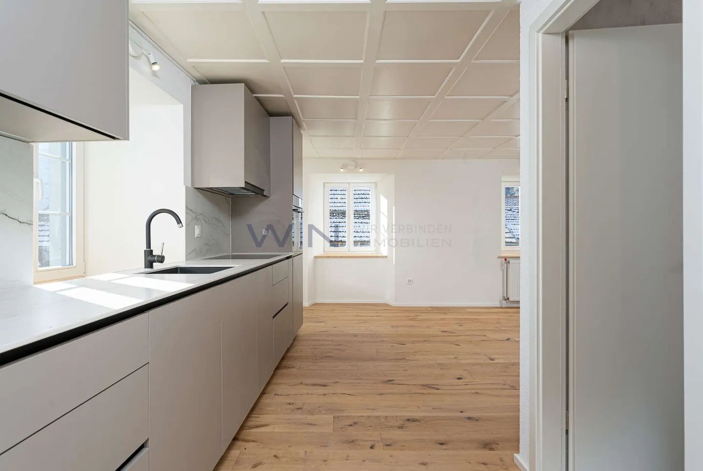 Charmantes Doppelhaus mit Einliegerwohnung - Foto 3 von 12
