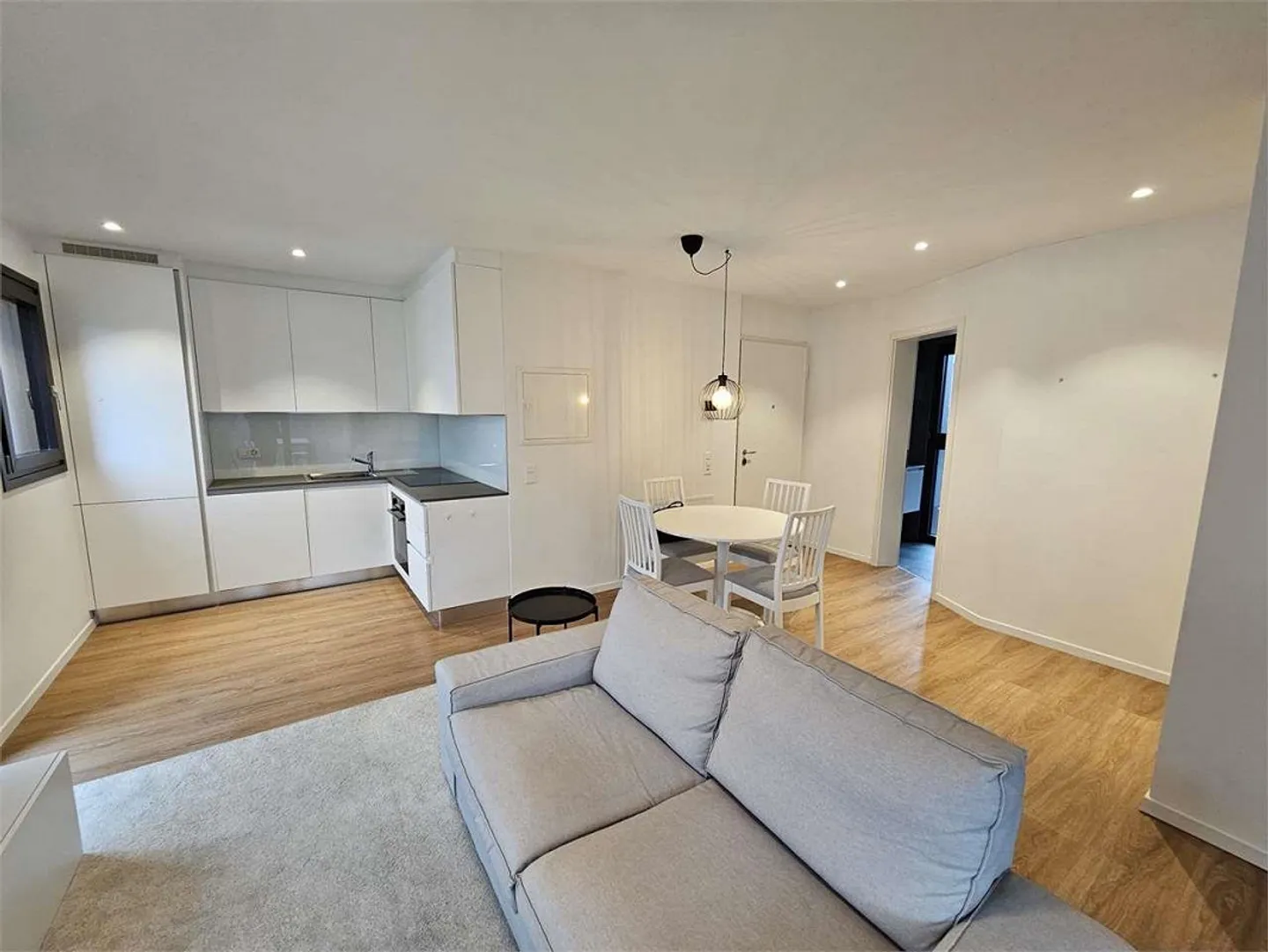 Mendrisio, appartamento di 2.5 locali di nuova locazione, arredato - Foto 3 di 8