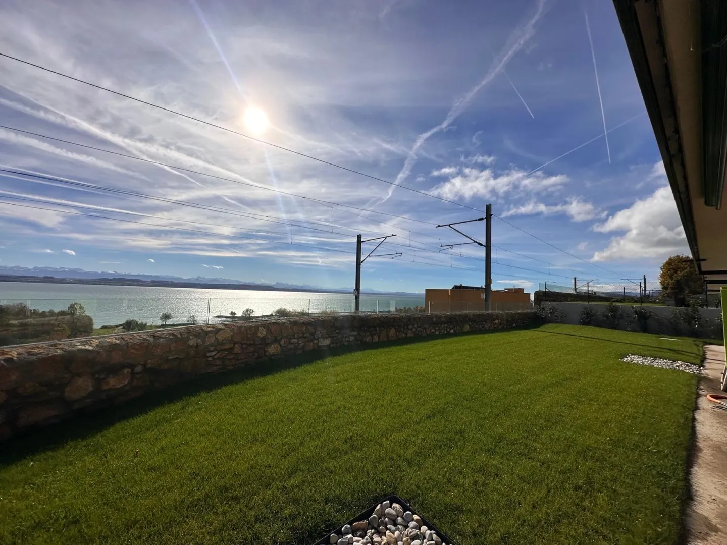 Appartements au bord du lac - Photo 3 sur 8