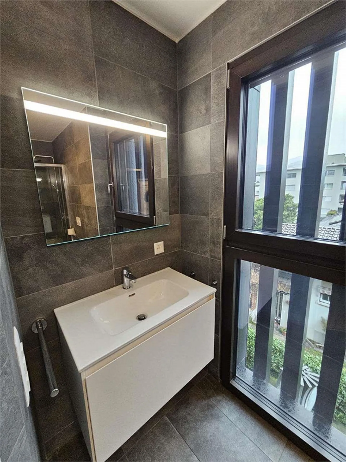 Mendrisio, appartamento di 2.5 locali di nuova locazione, arredato - Foto 8 di 8