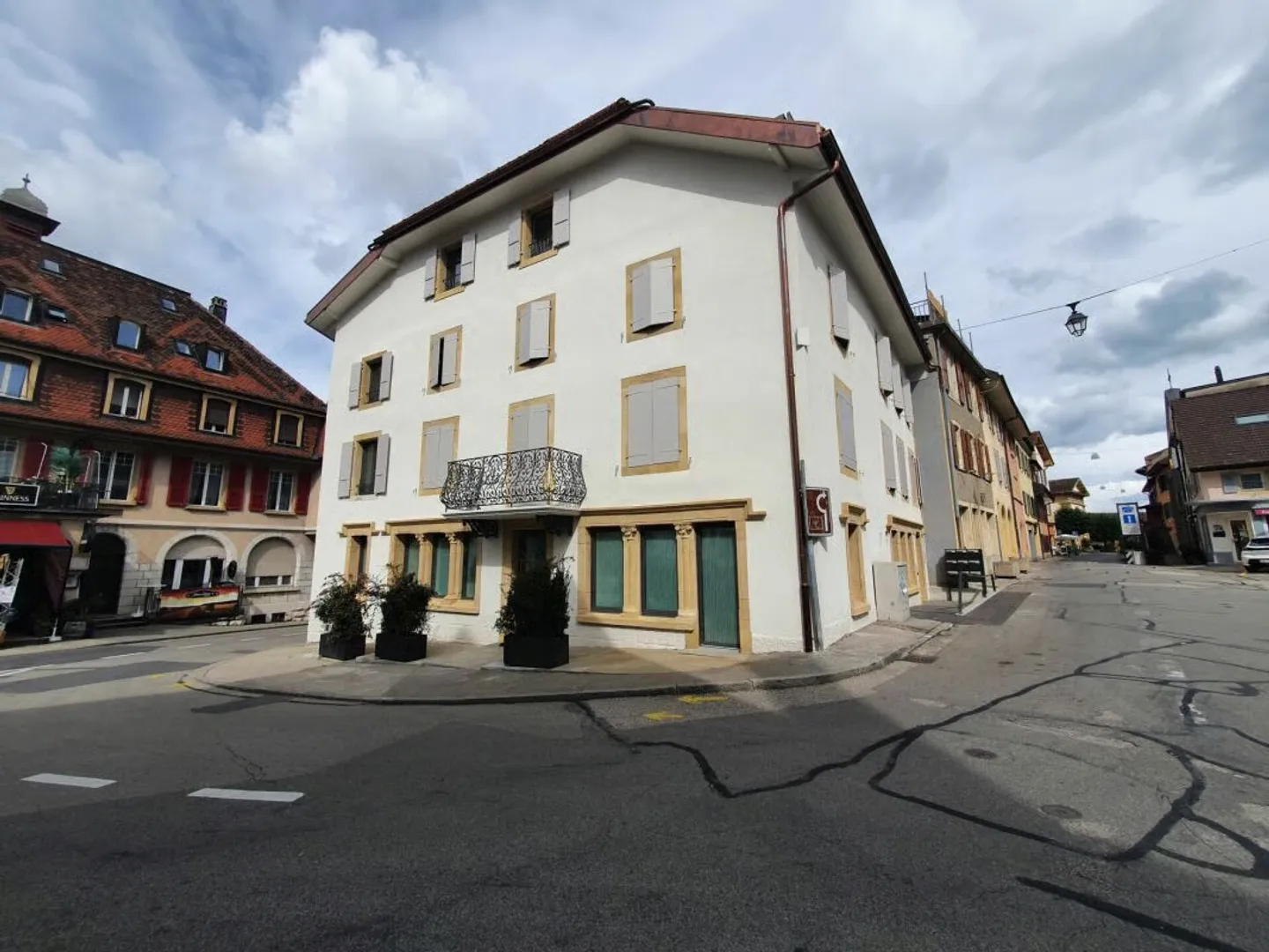 Appartement  de 2,5 pièces + espace sous comble - Foto 1 von 5