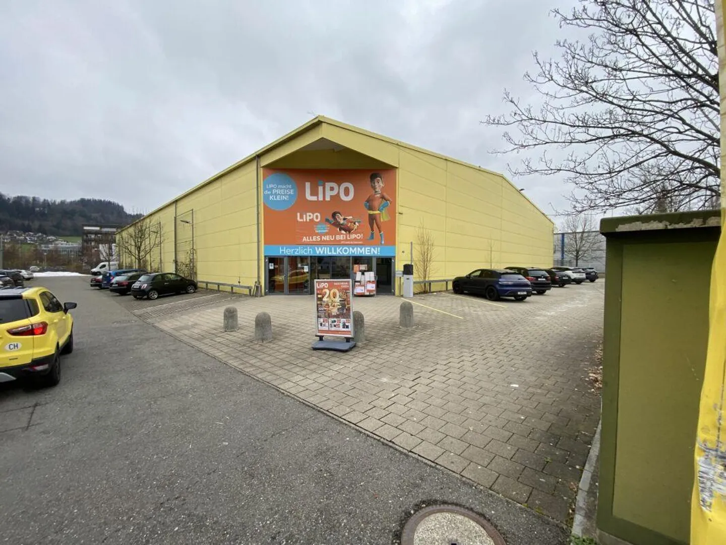 Attractive commercial space for rent - Photo 1 of 7