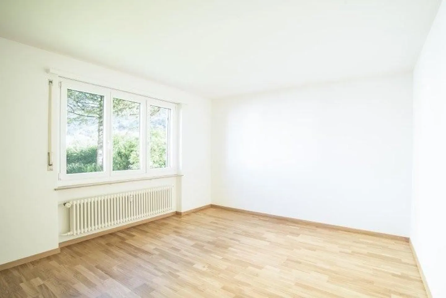 Apartment for rent - Photo 3 of 10