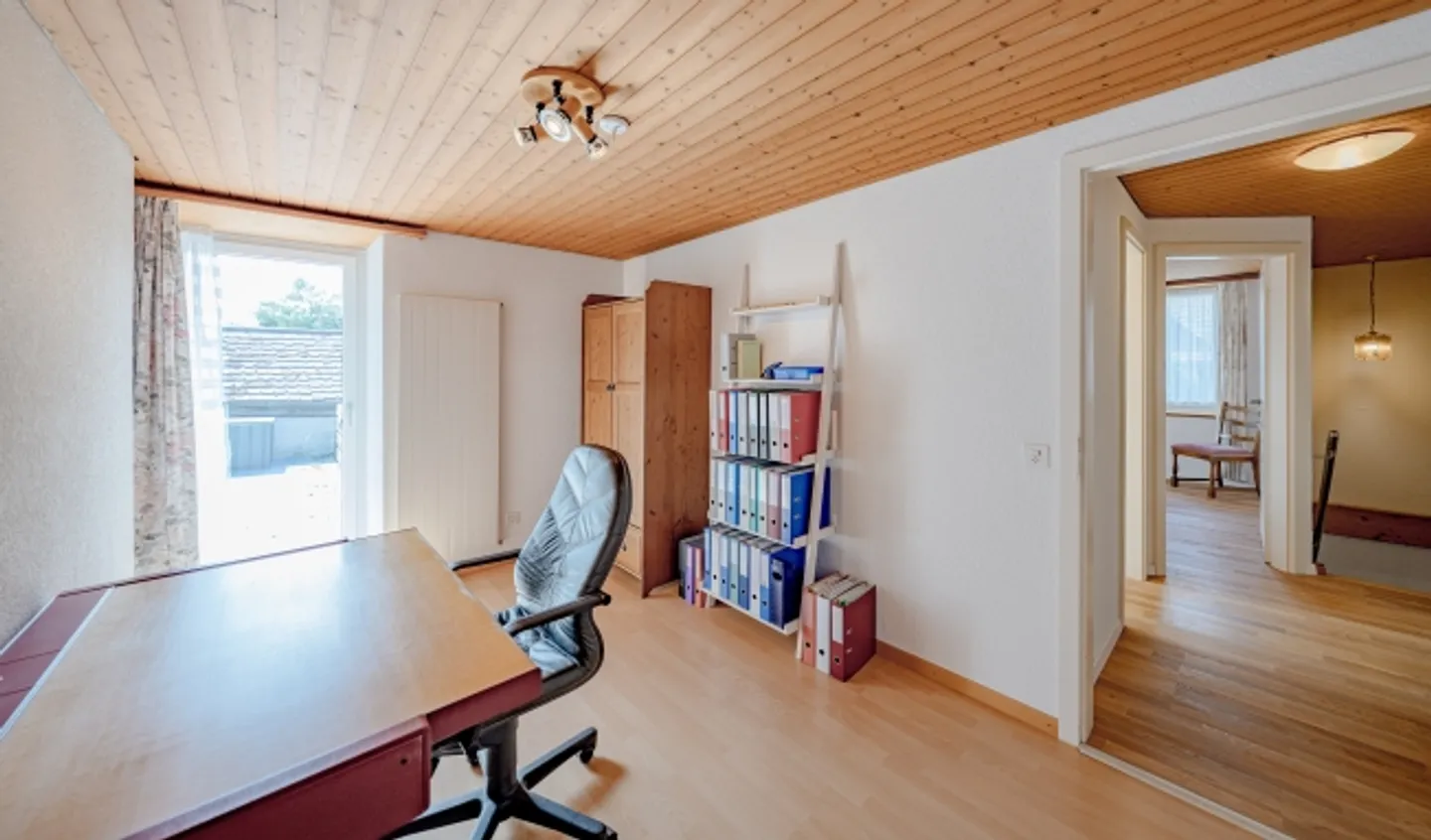 Casa con Storia e Potenziale di Sviluppo - Foto 7 di 8