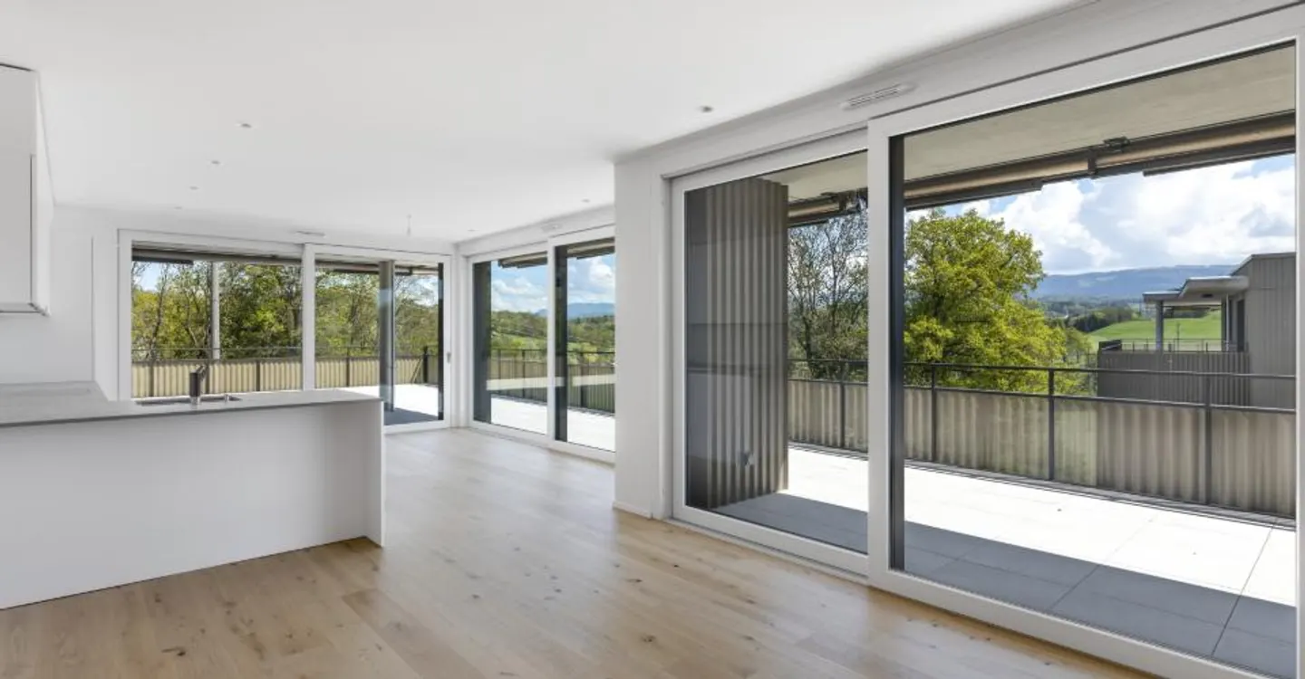 MATRAN – MAGNIFIQUE ATTIQUE DE 5.5 PIÈCES AVEC TERRASSE EXCEPTIONNELLE DE 171 M² - Photo 2 sur 9