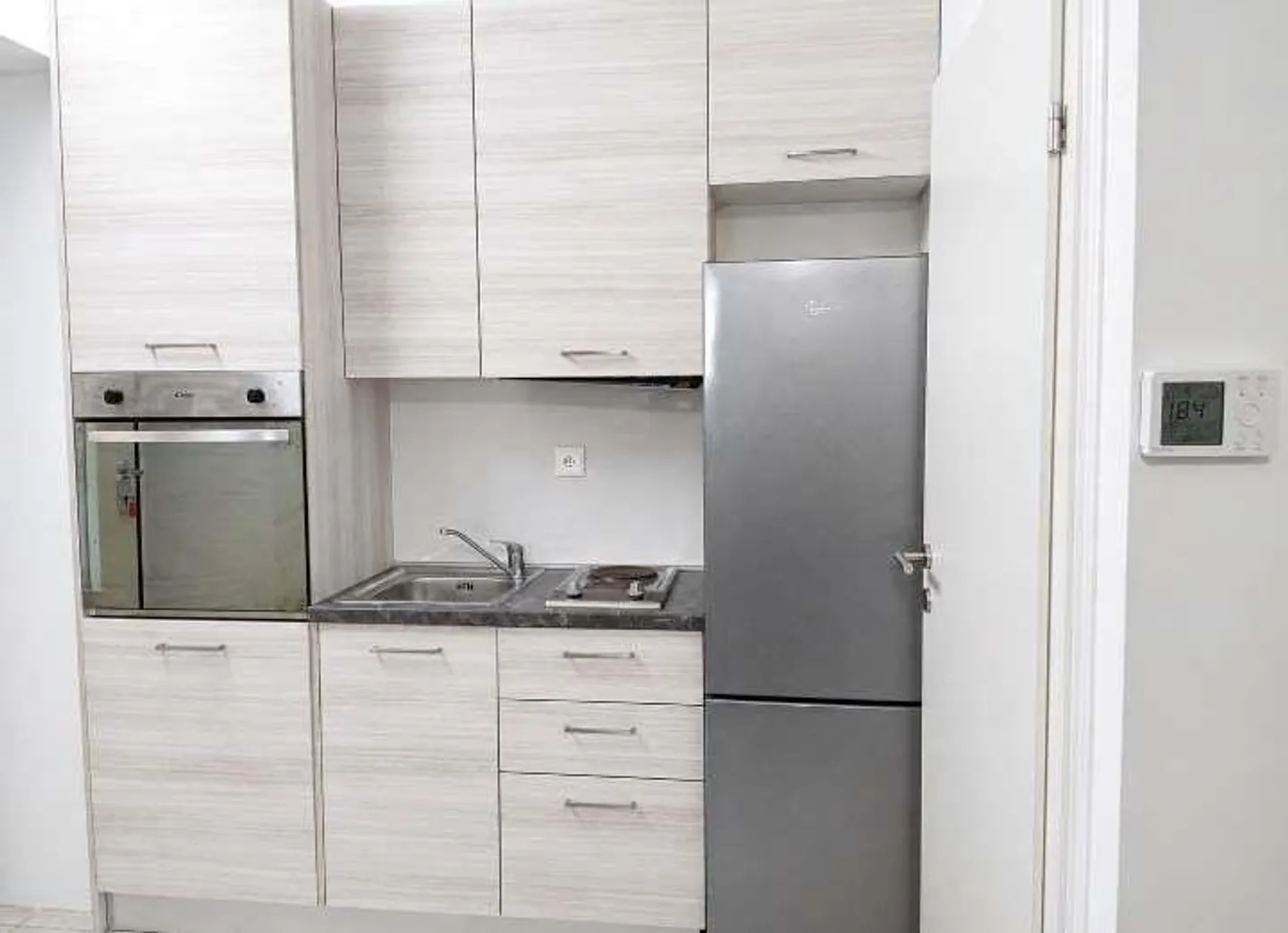 Appartement économique d'une chambre à louer - San Pietro di Stabio - Photo 2 sur 3