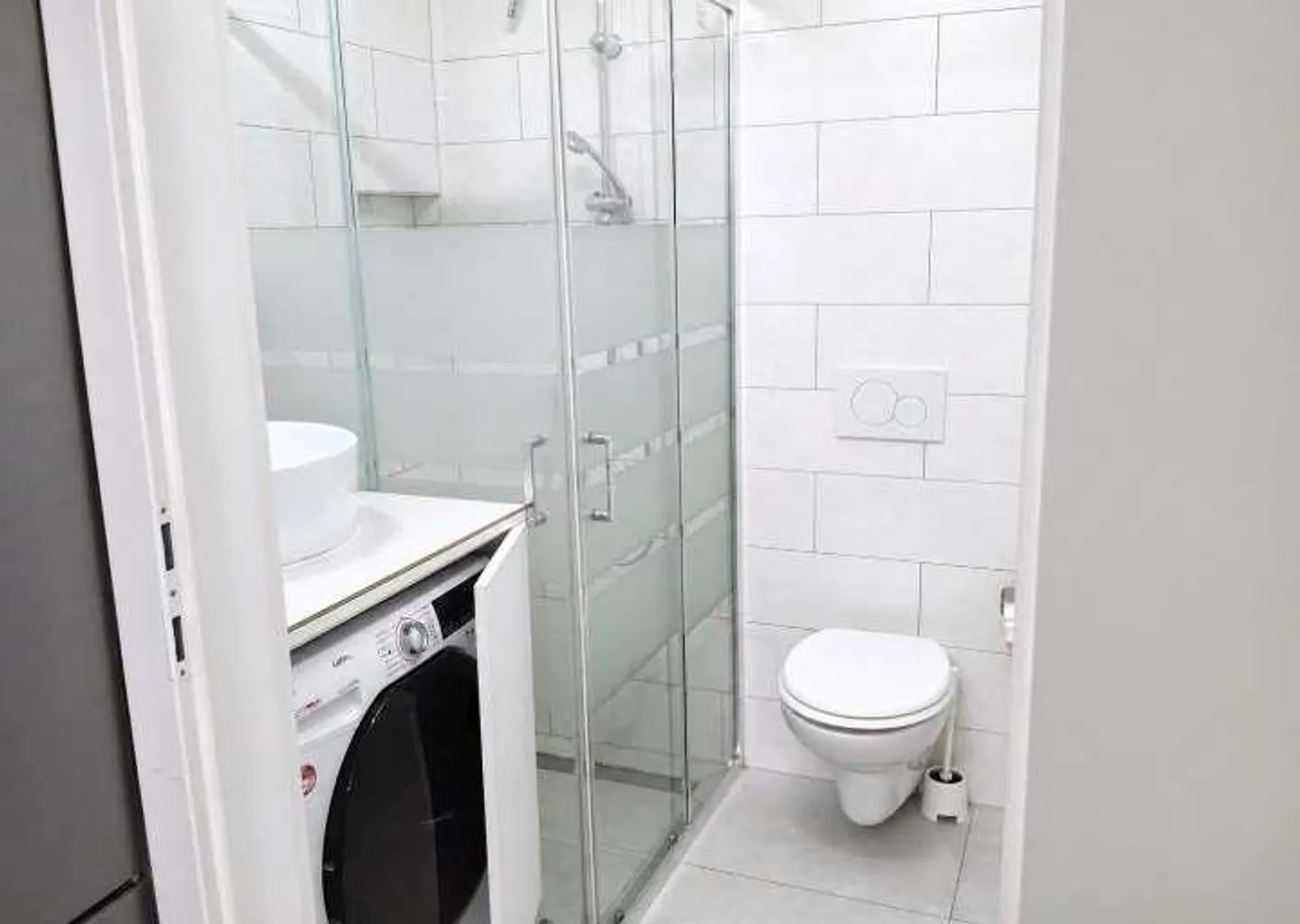 Appartement économique d'une chambre à louer - San Pietro di Stabio - Photo 3 sur 3