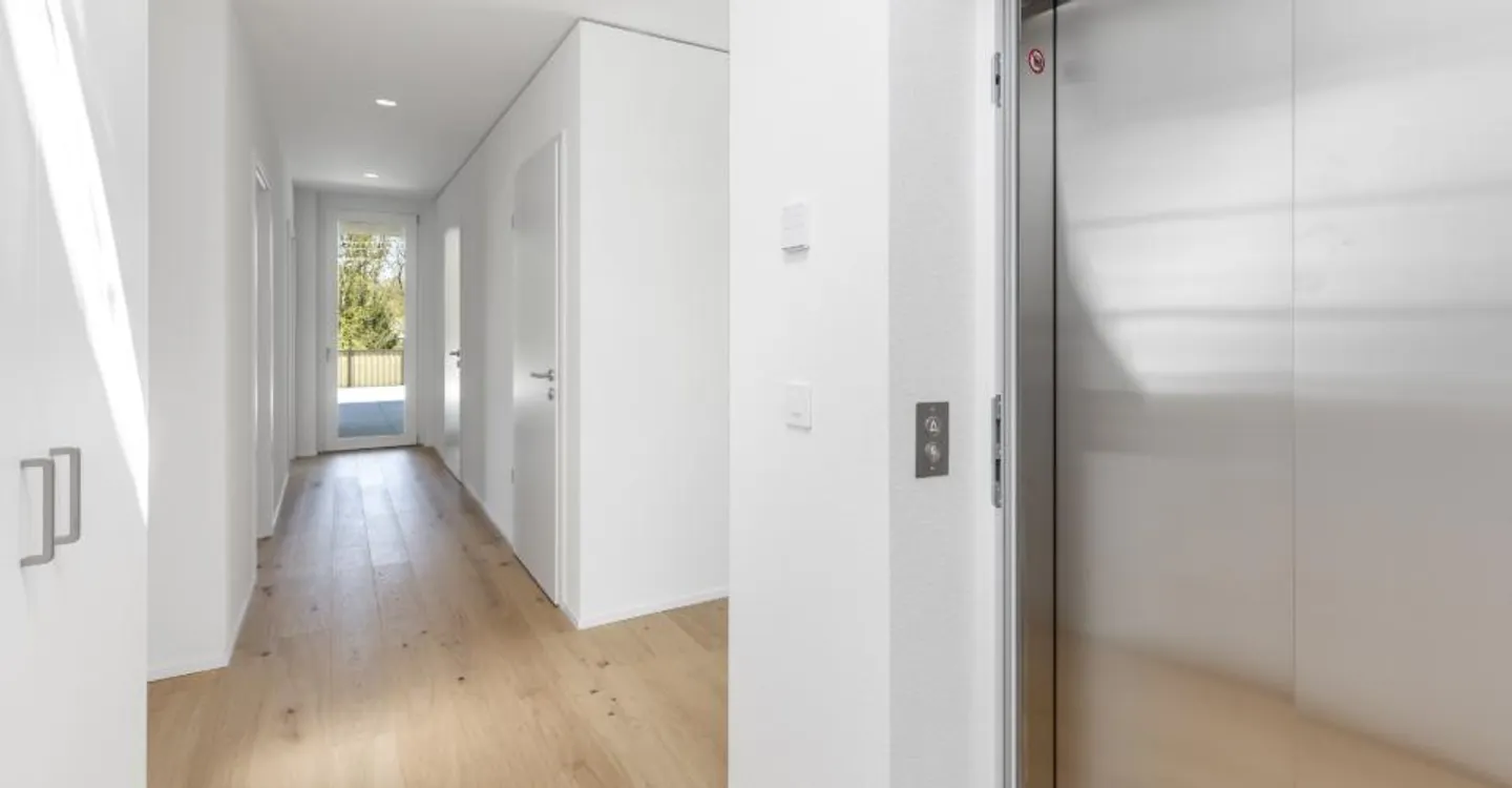 MATRAN – MAGNIFIQUE ATTIQUE DE 5.5 PIÈCES AVEC TERRASSE EXCEPTIONNELLE DE 171 M² - Photo 7 sur 9