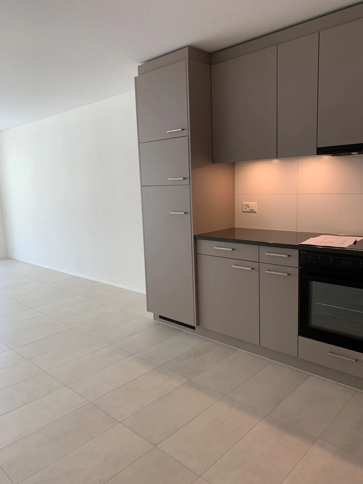 Charmante appartement 3.5 pièces - Photo 3 sur 6