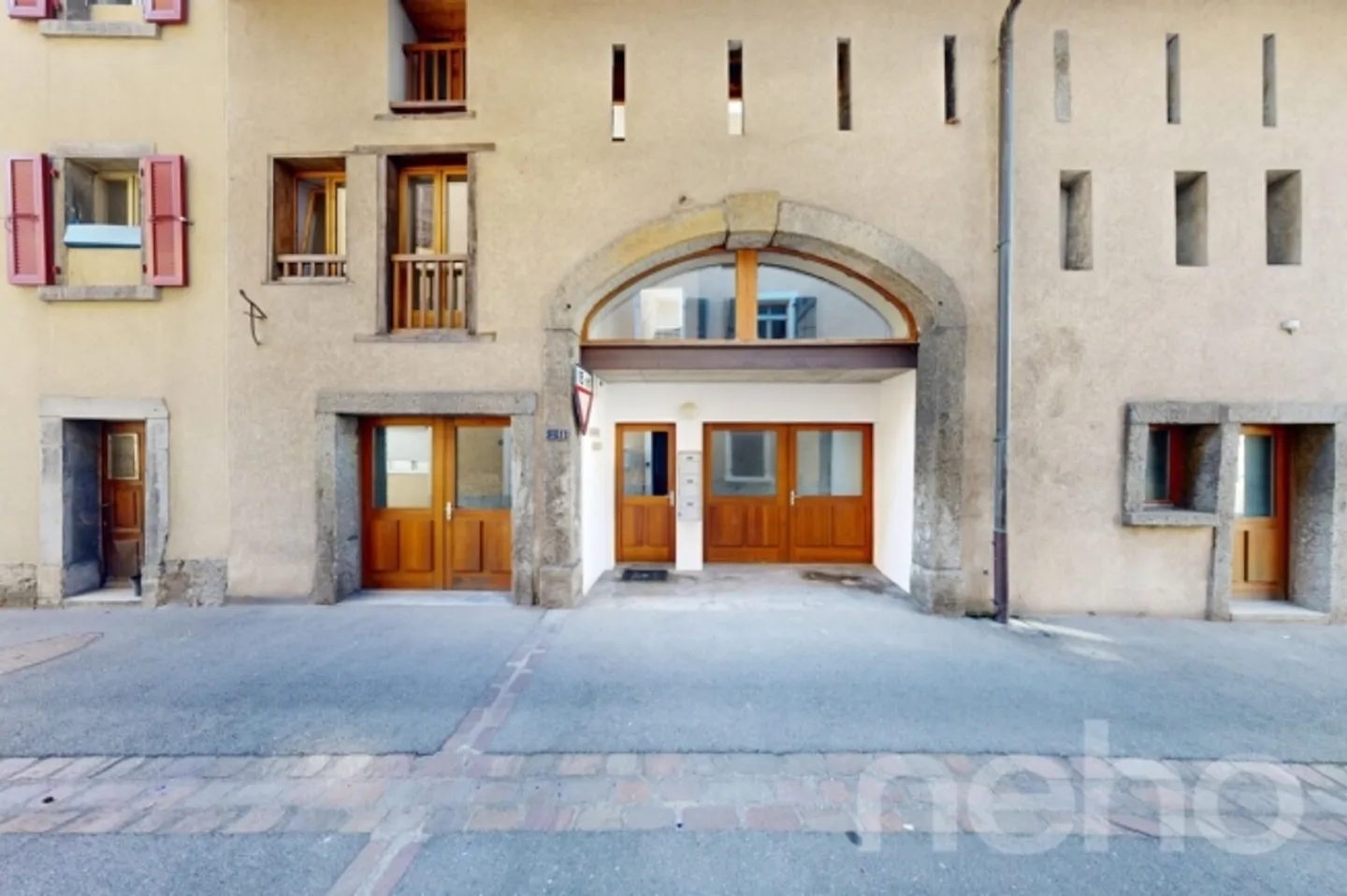 Exclusive renovated triplex of 3.5 rooms in the center of Bex - Photo 12 of 12