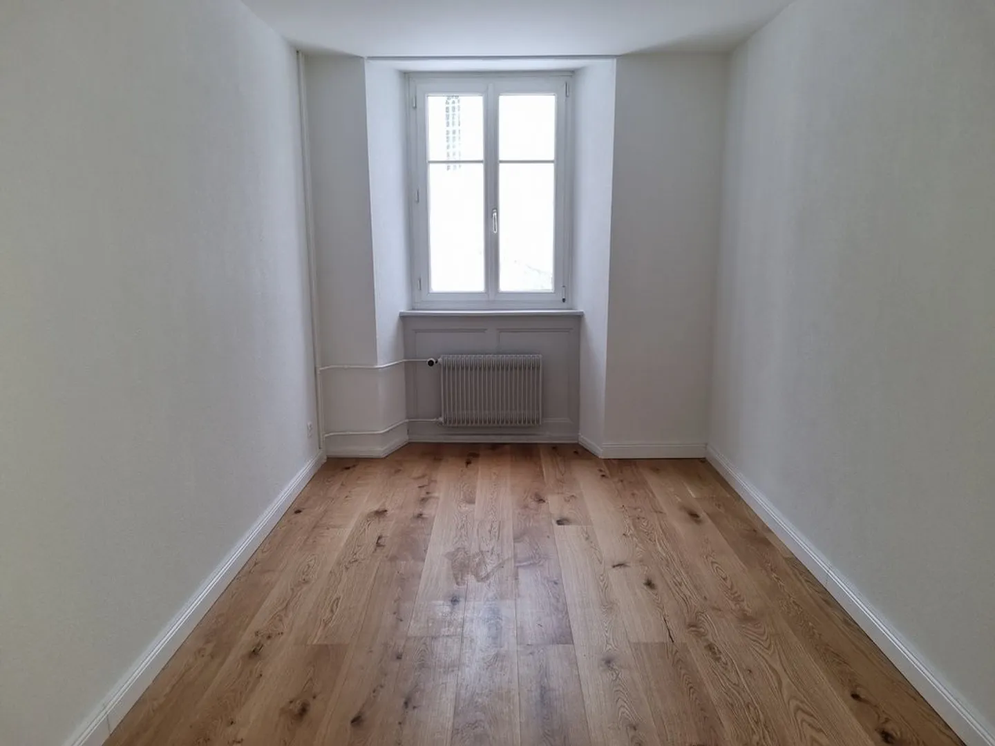 Beautiful modern 3-room apartment in the heart of the city - Photo 6 of 8
