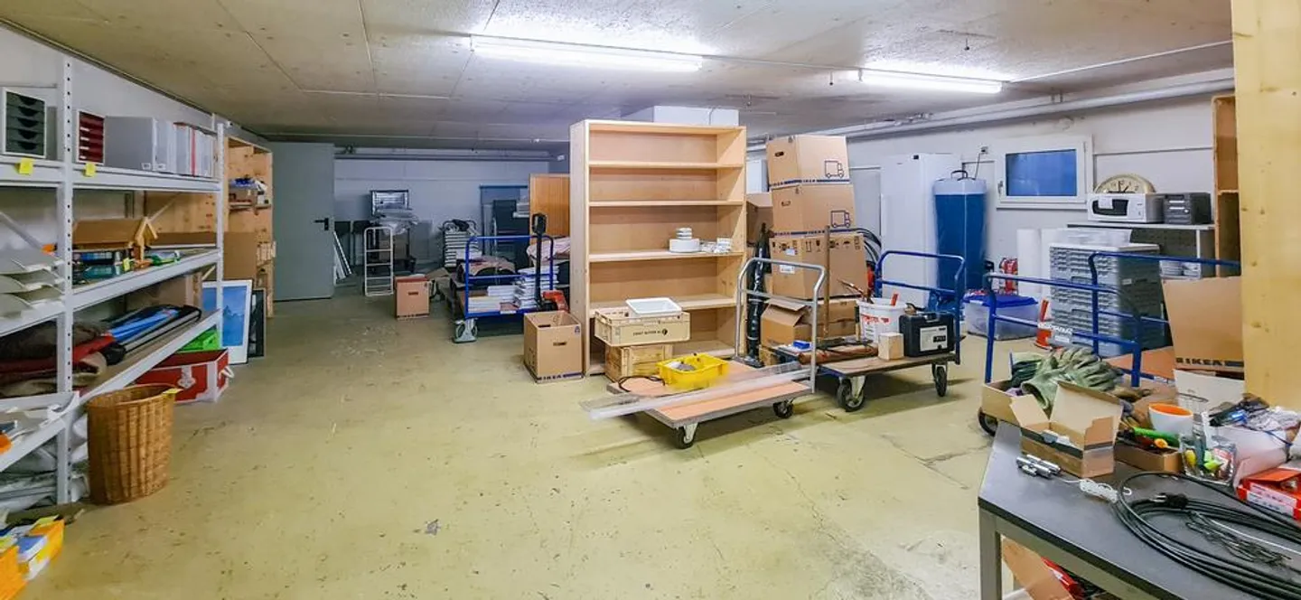 Assicurati 3 mesi di affitto gratuito per il tuo nuovo spazio di archiviazione - Foto 2 di 4