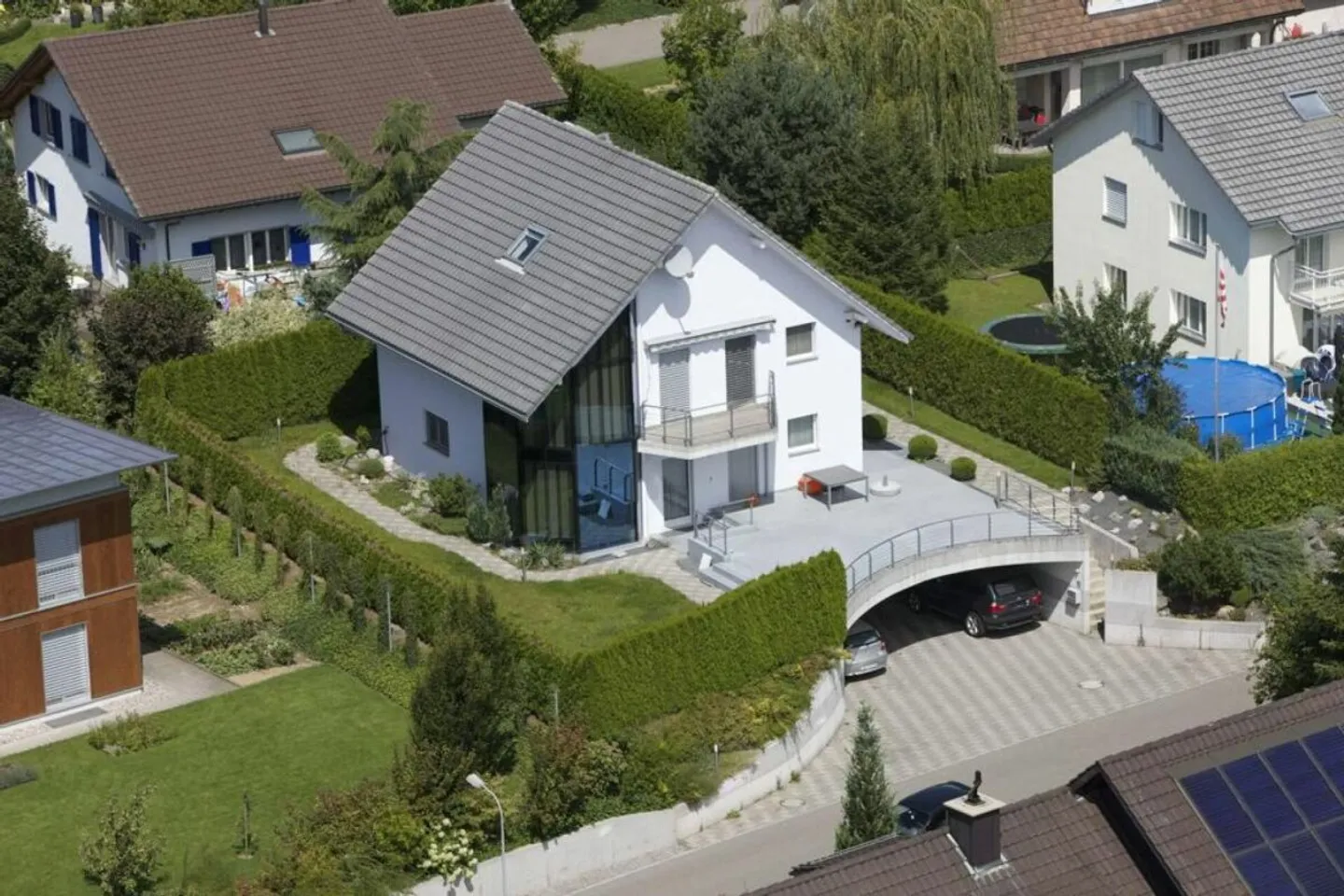 *RESERVIERT* Exklusives Designerhaus mit Einzigartiger Architektur und Modernstem Komfort - Foto 3 von 12