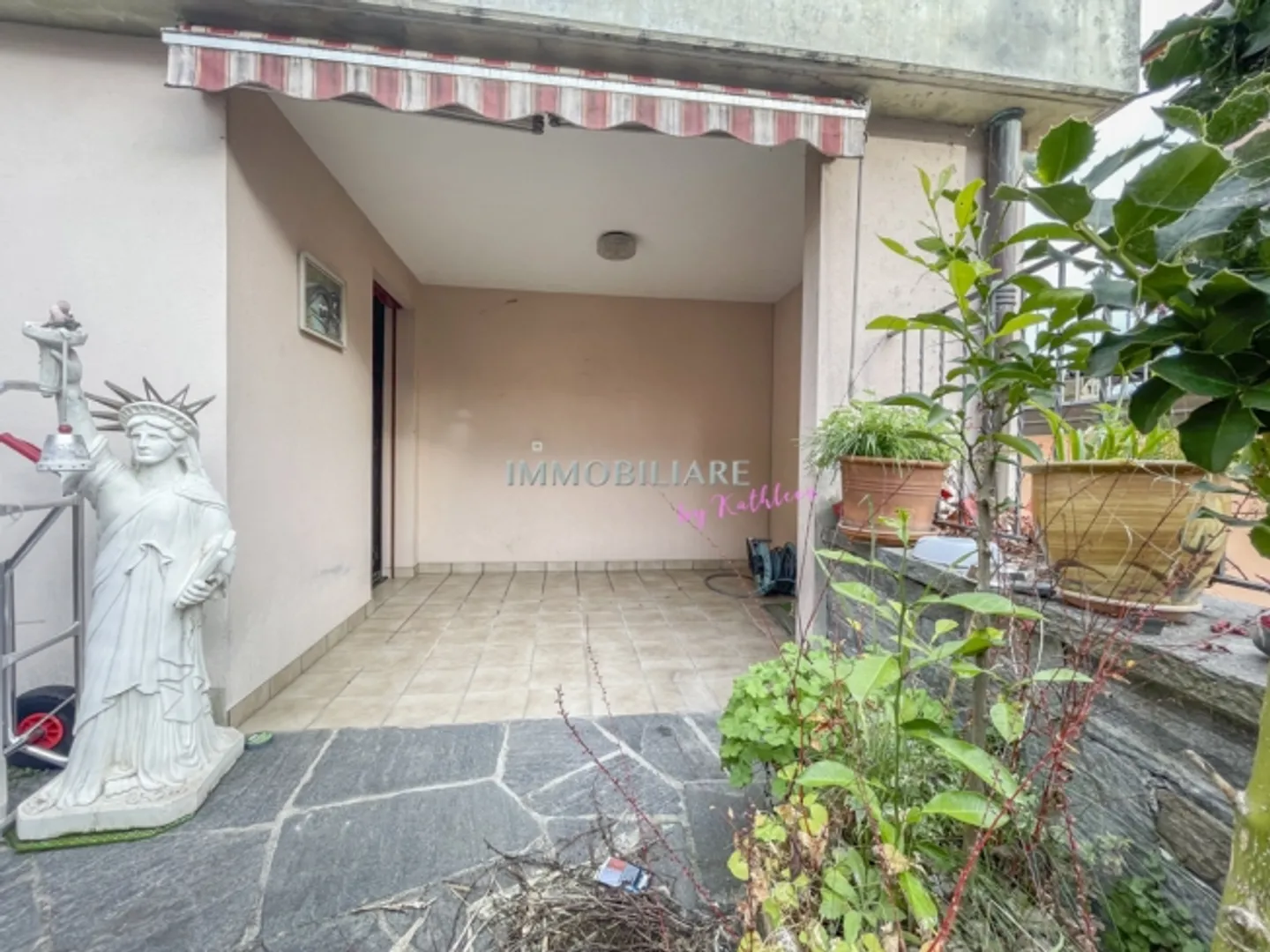 Charmante maison individuelle dans le Nucleo - Romantique maison individuelle dans le Nucleo - Photo 2 sur 15