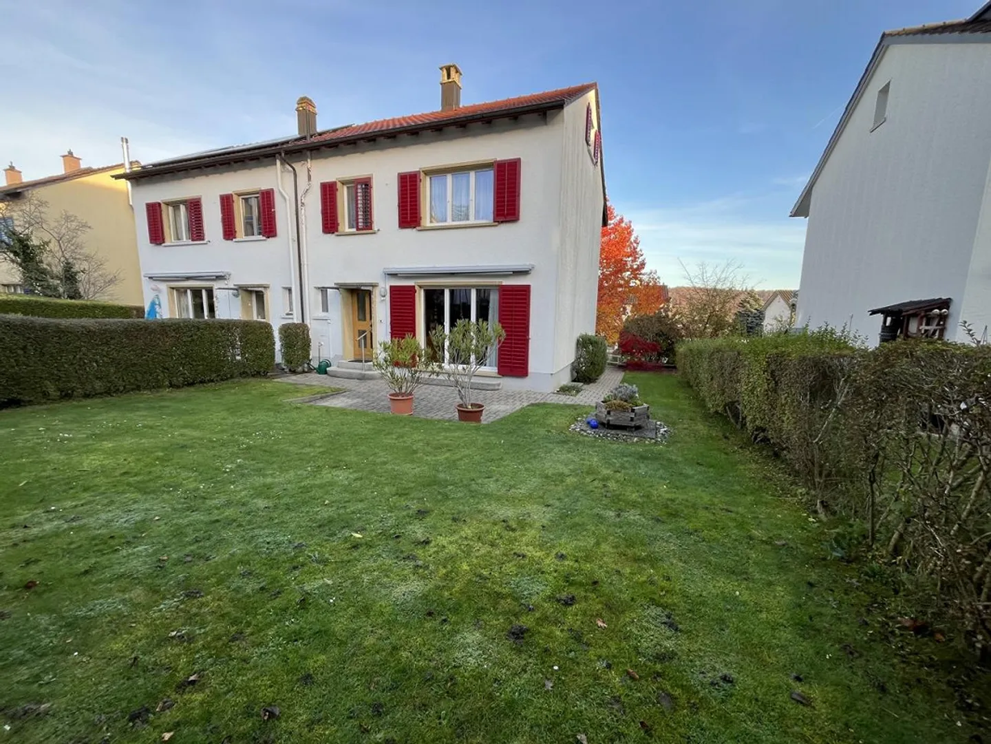 Dieses schmucke Haus in Neuhausen sucht einen neuen Besitzer. - Foto 2 von 20