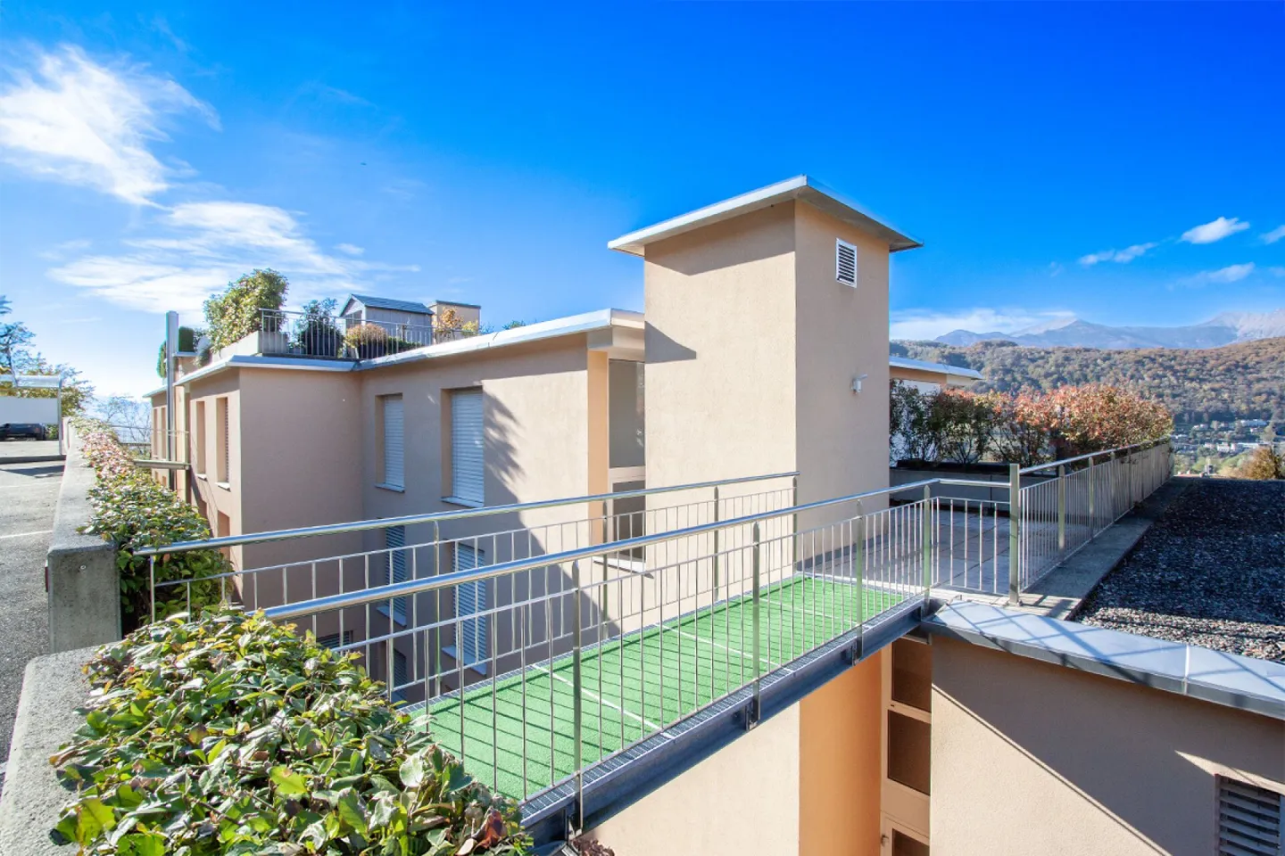 Penthouse ensoleillé dans une résidence avec piscine, salle de sport et sauna - Photo 13 sur 13