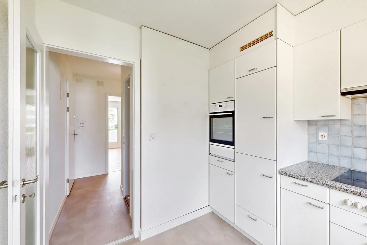 Affordable and tax-efficient living in Kilchberg! - Photo 6 of 9