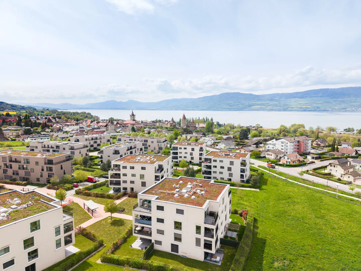 Attique avec vue sur le lac - Photo 1 sur 8