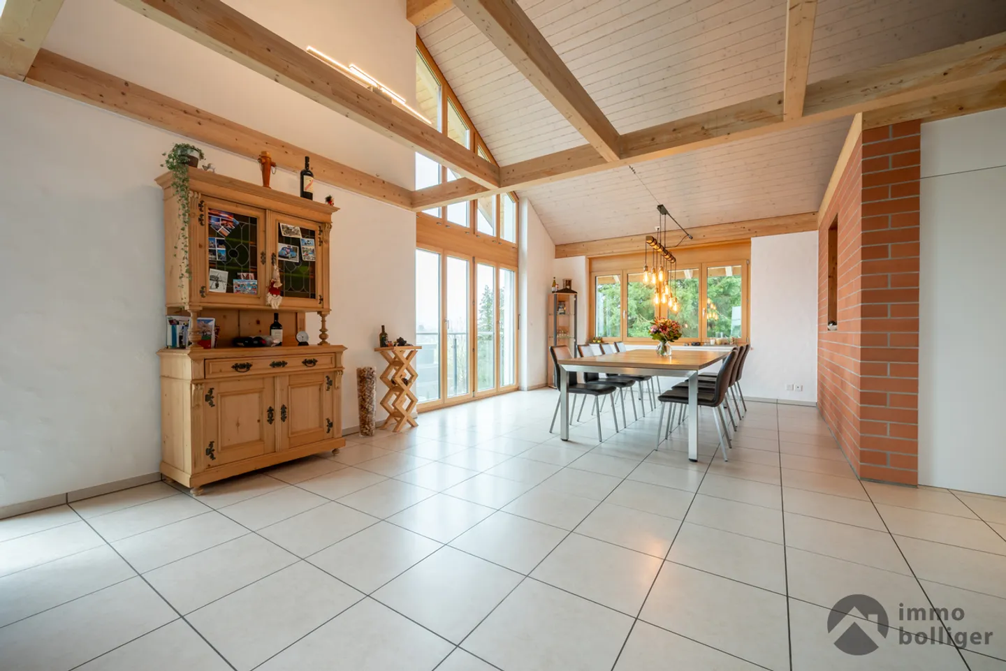 Casa bifamiliare con quel qualcosa in più! - Foto 3 di 16