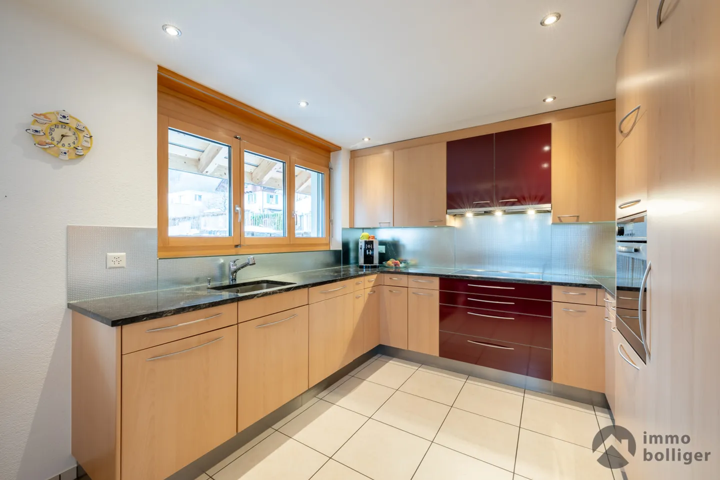 Casa bifamiliare con quel qualcosa in più! - Foto 4 di 16