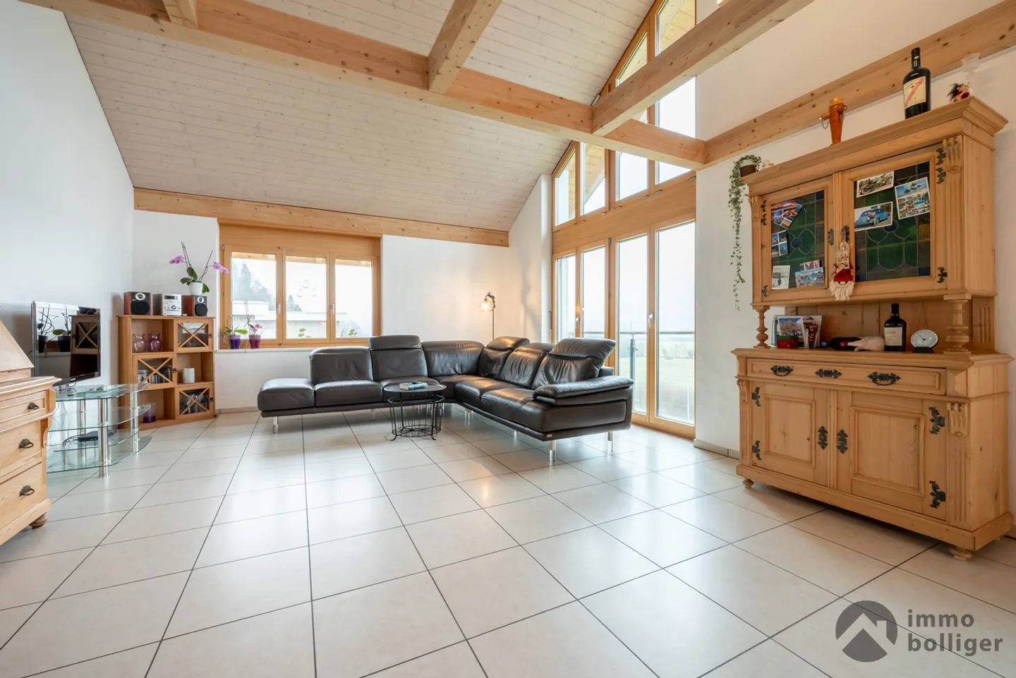 Casa bifamiliare con quel qualcosa in più! - Foto 5 di 16