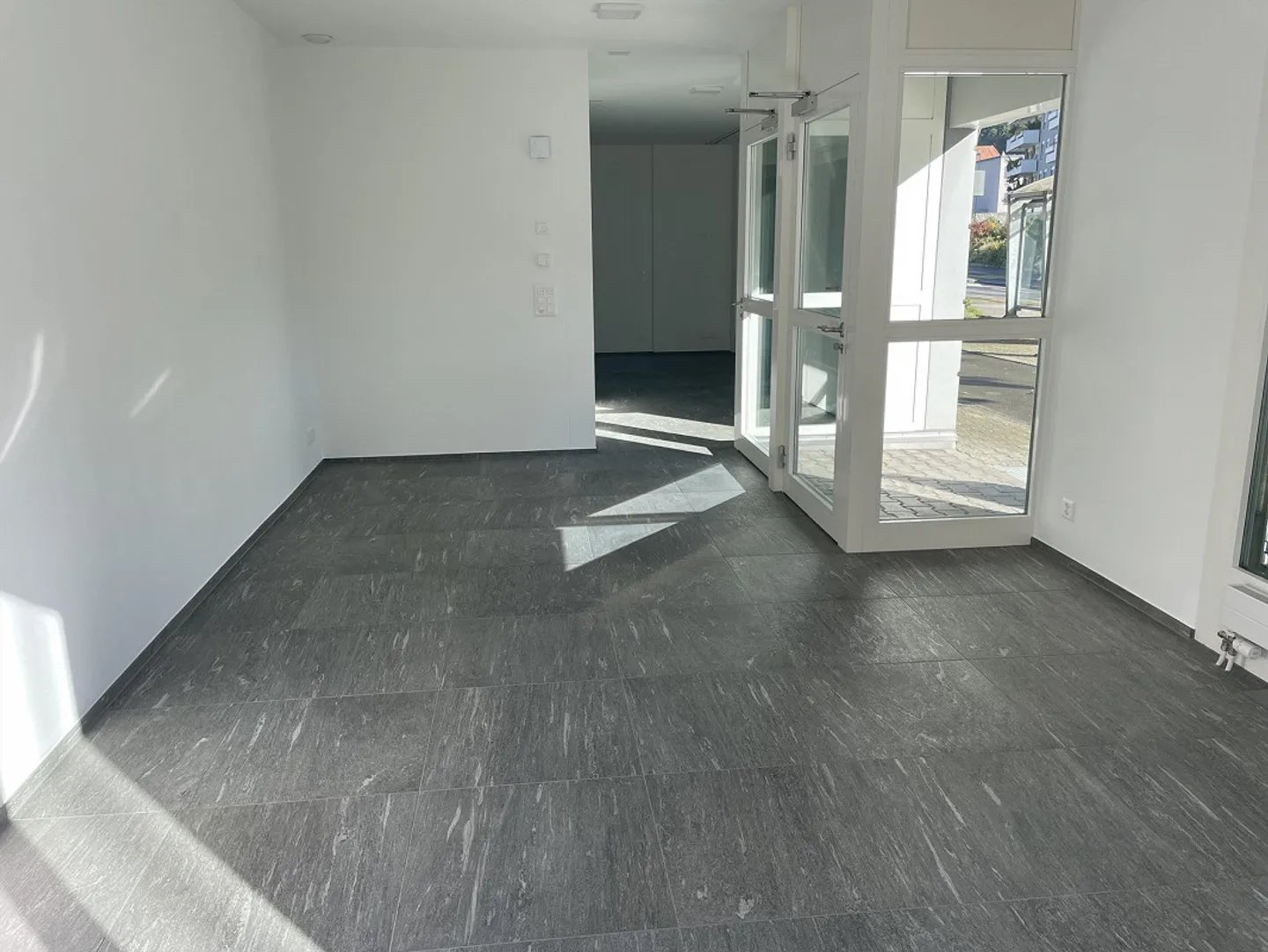 Ladenlokal / Gewerberaum / Geschäftsraum / Büro-/Praxisraum - Foto 14 di 15
