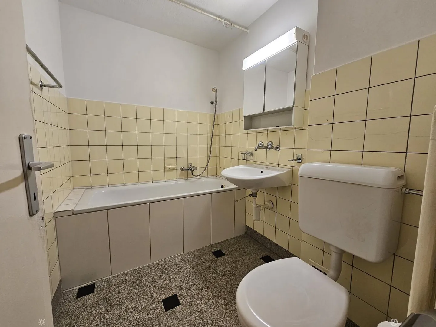 Wohnung mieten - Foto 3 von 8