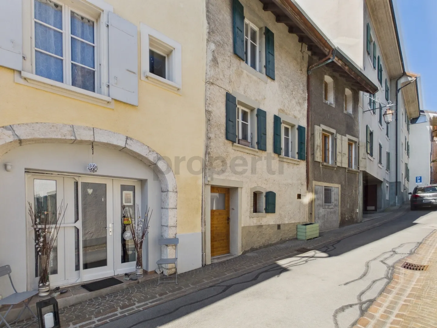 Elegantly Renovated House in the Heart of Aubonne - Photo 12 of 13