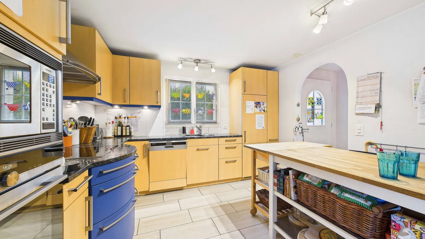 Charmantes Doppeleinfamilienhaus - ein Zuhause mit Wohlfühlcharakter - Photo 4 of 14