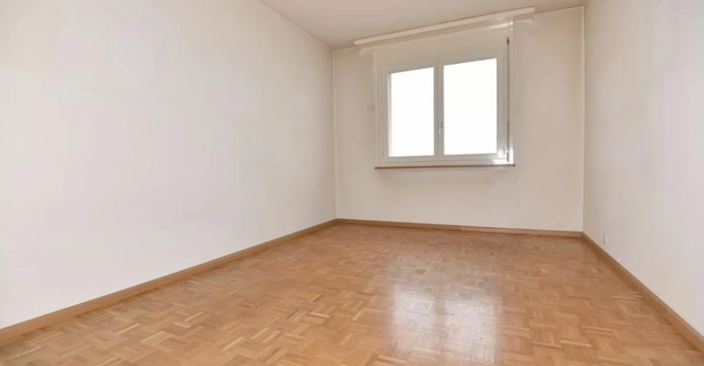 Joli logement ensoleillé idéalement situé - Photo 7 of 9