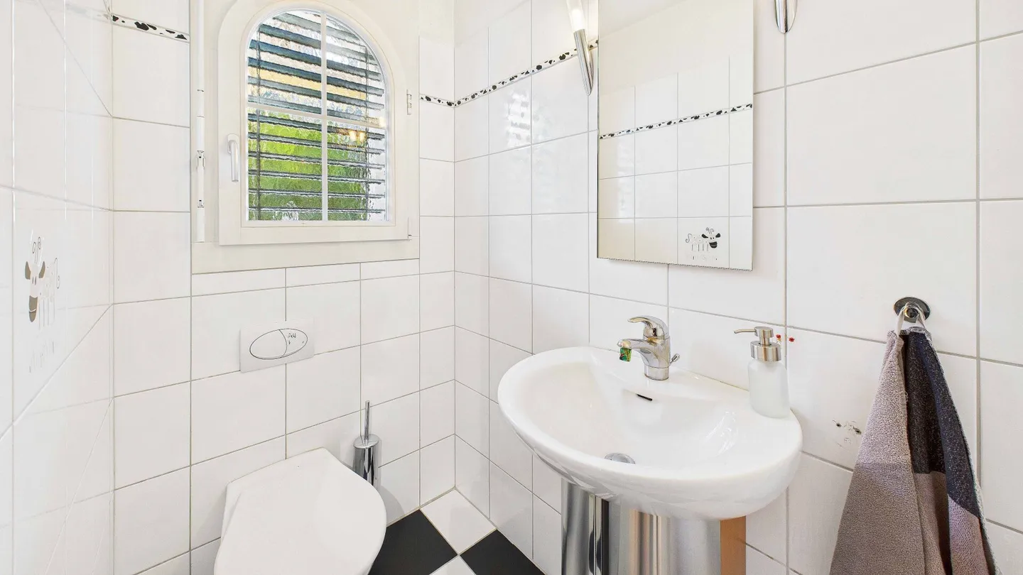 Charmantes Doppeleinfamilienhaus - ein Zuhause mit Wohlfühlcharakter - Photo 13 of 14