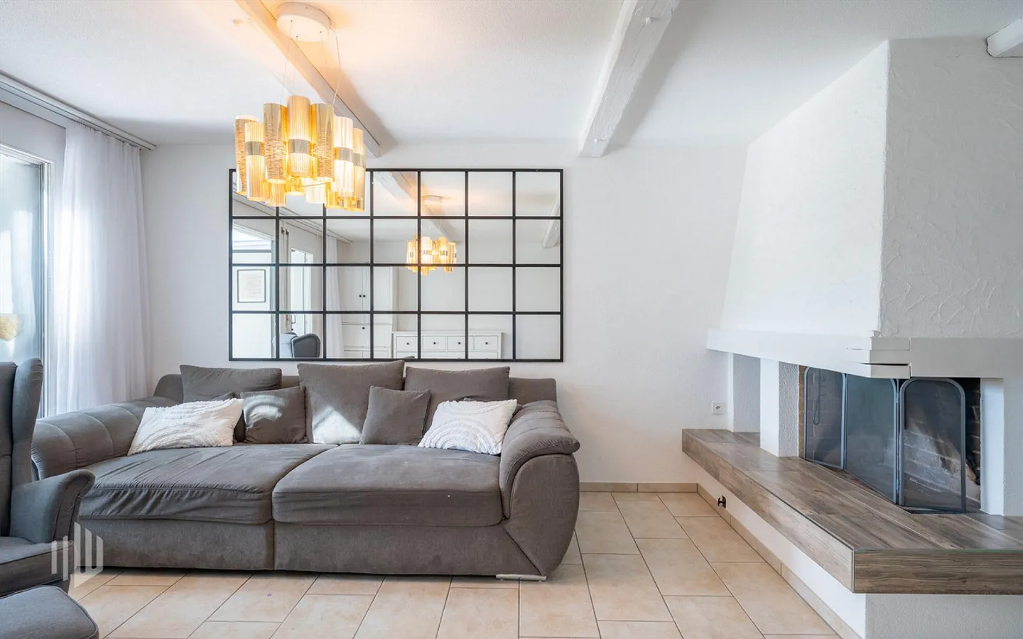 ImmoWyss - Charming Row House in a Quiet Location Near the Lake - Photo 3 of 13