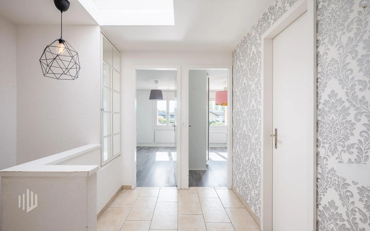 ImmoWyss - Charming Row House in a Quiet Location Near the Lake - Photo 6 of 13