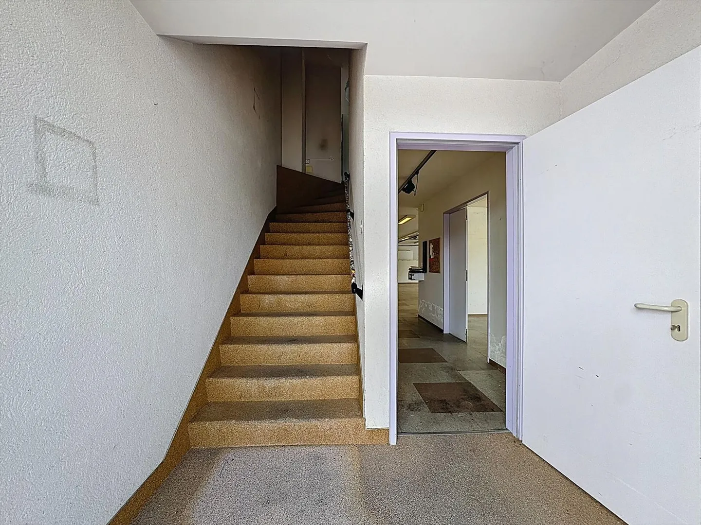 Areas for Crafts and Administration - Photo 9 of 13