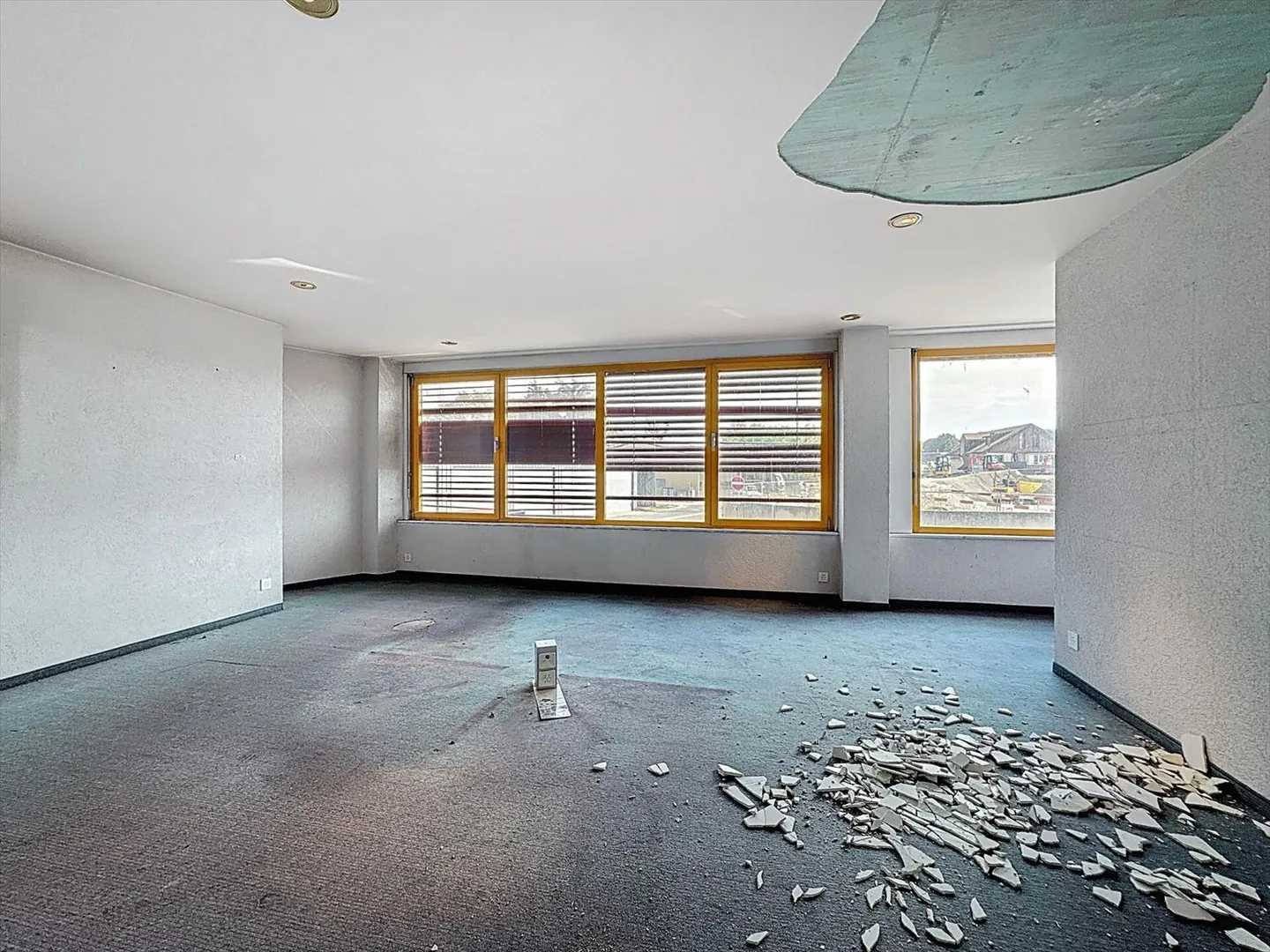 Areas for Crafts and Administration - Photo 10 of 13