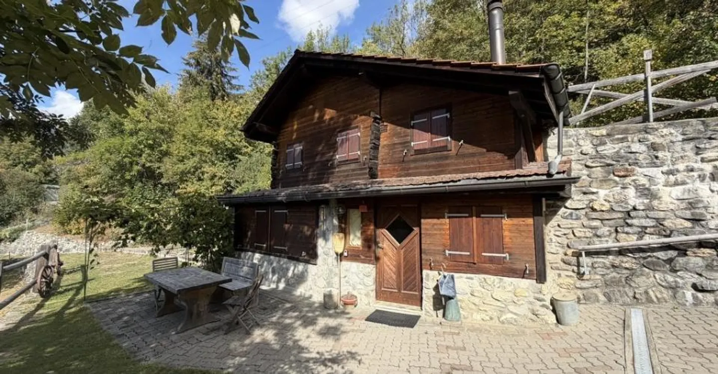 Chalet au Diablay - une rare opportunité dans un cadre ensoleillé - Foto 1 di 8