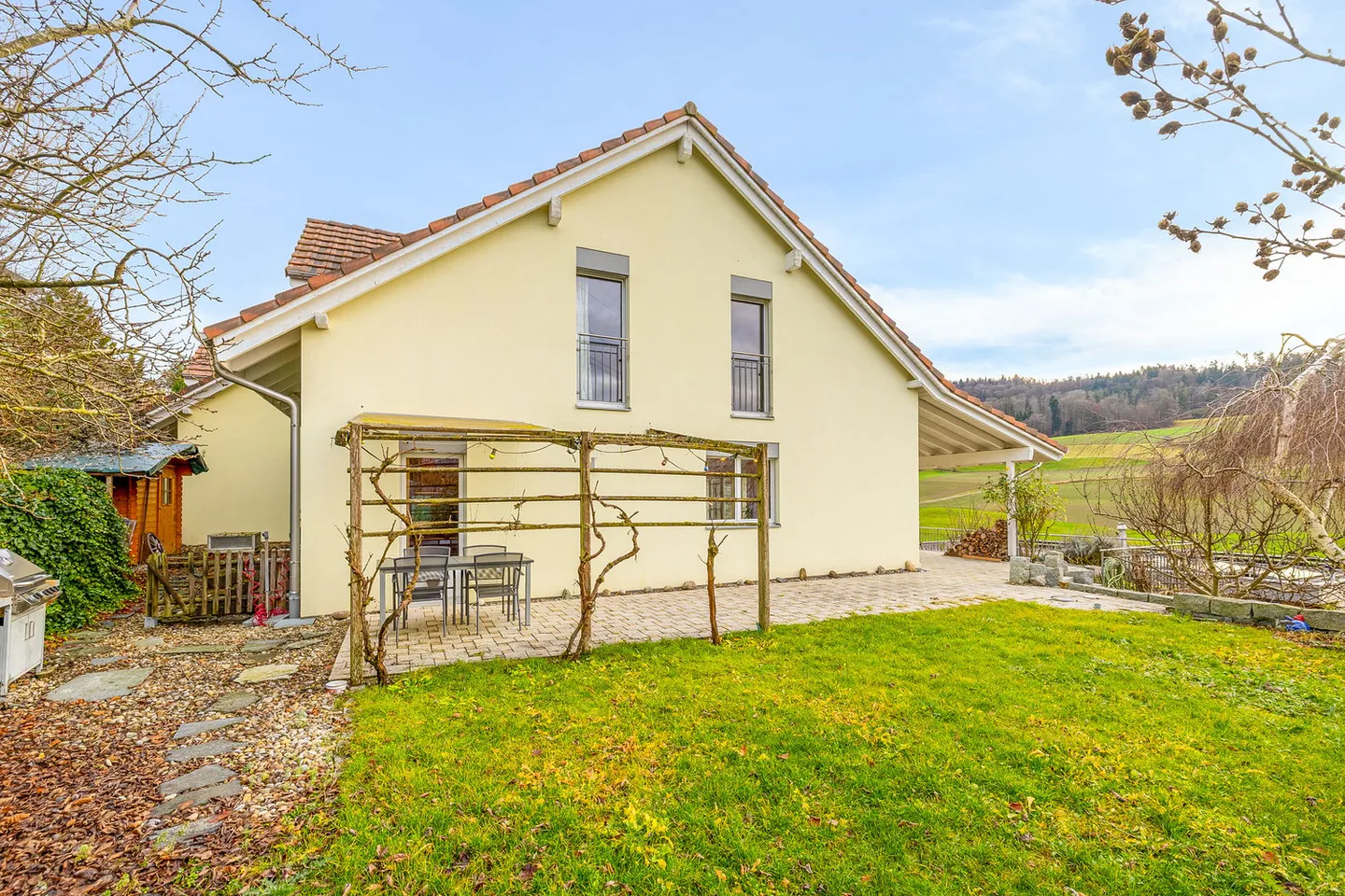 6.5-Zimmer-Doppel-Einfamilienhaus mit 4-5er-Garage und Autolift - Foto 16 von 18