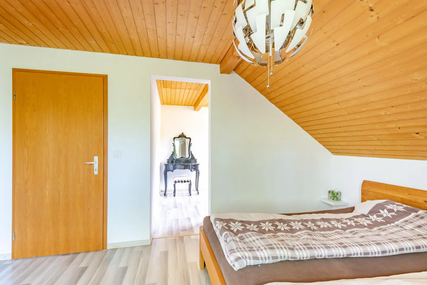 Kompaktes Doppeleinfamilienhaus mitten im Grünen - Foto 13 von 22