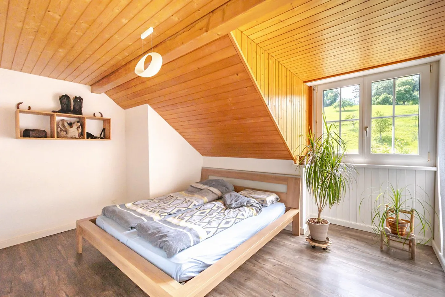 Kompaktes Doppeleinfamilienhaus mitten im Grünen - Foto 14 von 22