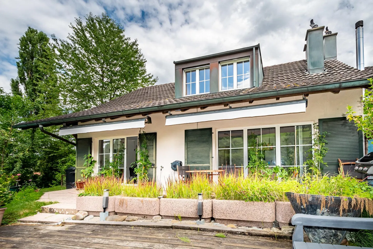 Kompaktes Doppeleinfamilienhaus mitten im Grünen - Foto 17 von 22