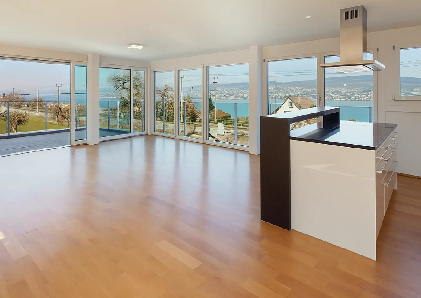 Appartement penthouse exclusif de 4,5 pièces avec vue panoramique sur le lac - Photo 1 sur 4