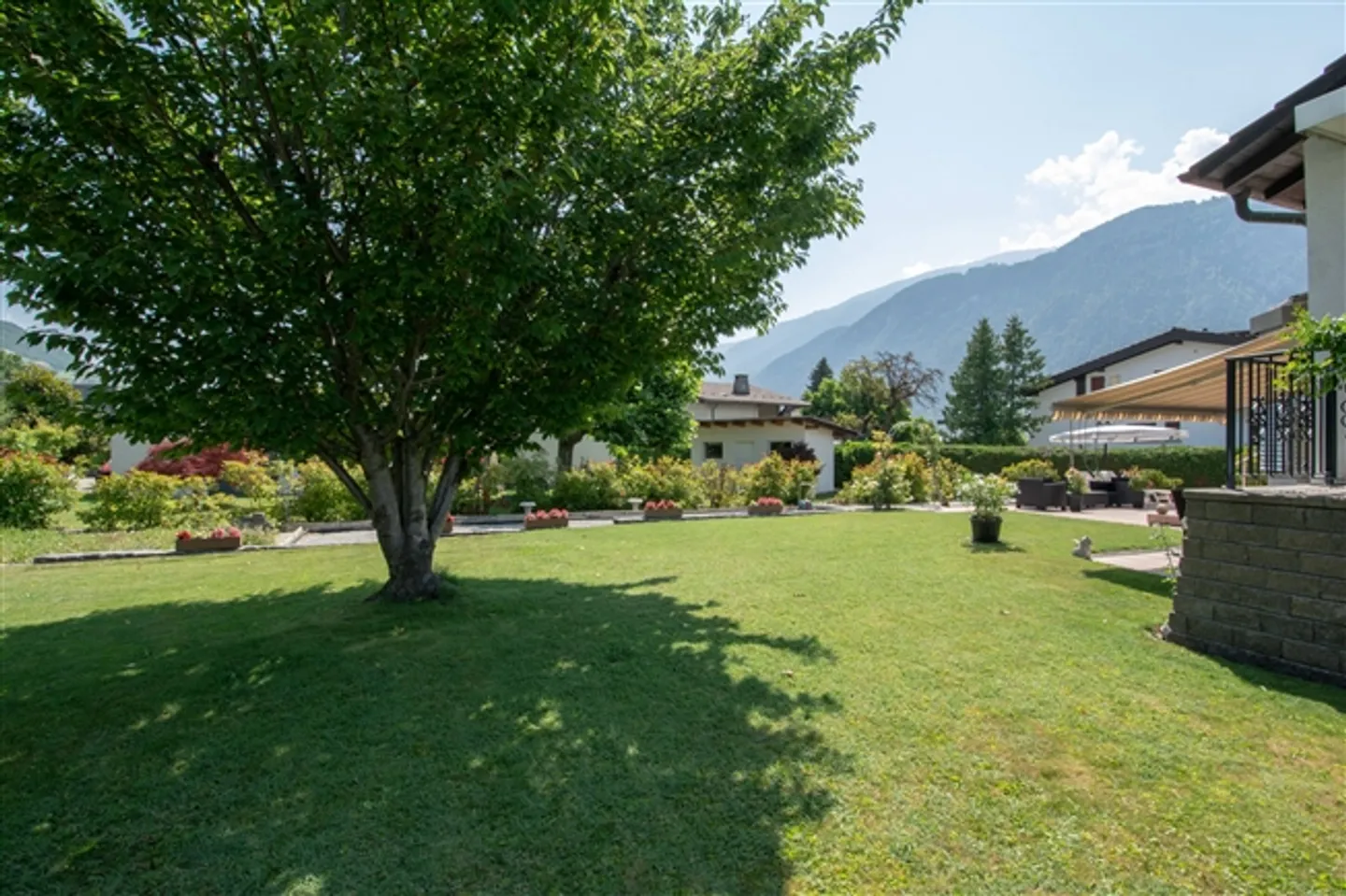 «Geräumige, freistehende Villa in idealer Lage in Uvrier» - Foto 7 von 9