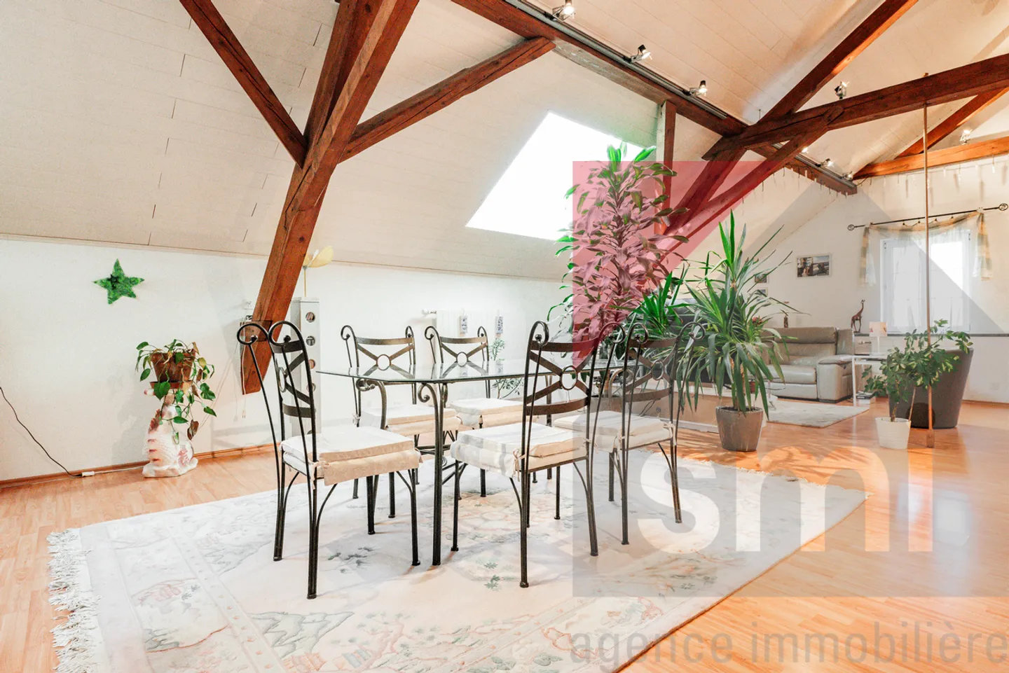 Small building with three renovated apartments and rental yield - Photo 5 of 13