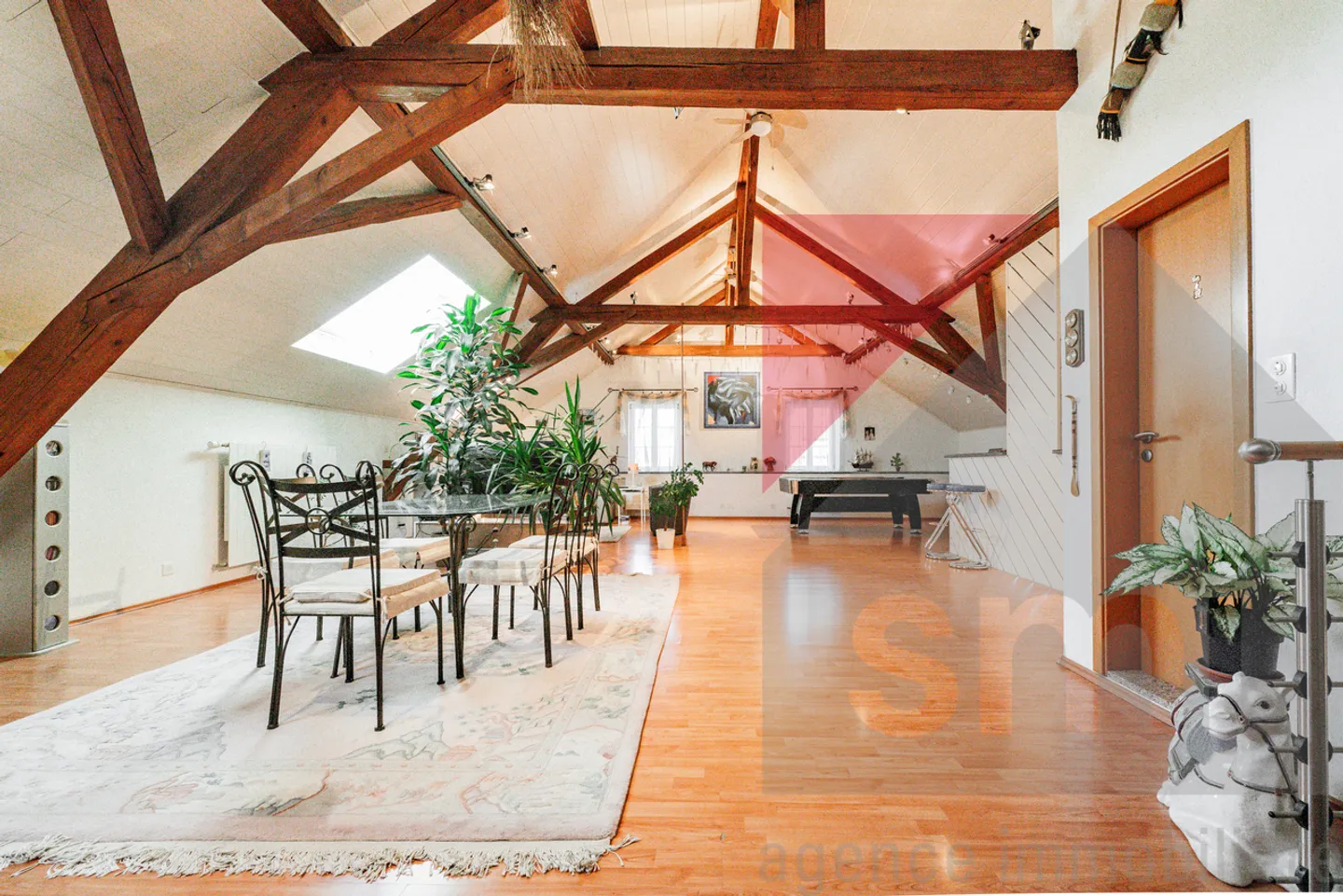 Small building with three renovated apartments and rental yield - Photo 3 of 13