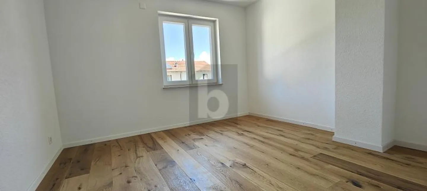 TOP MODERNE DANS UN EMPLACEMENT FAMILIAL - Photo 4 sur 6