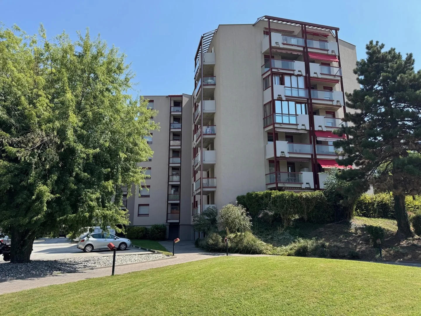 Appartamento - 3,5 stanze - Terrazza e area verde - SION - ESCLUSIVITÀ - Foto 1 di 10